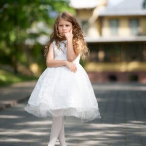 Pūsta proginė suknelė mergaitei, 100-140 cm.