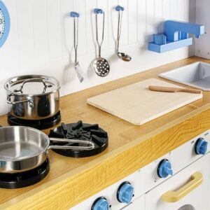 Didelė medinė virtuvėlė