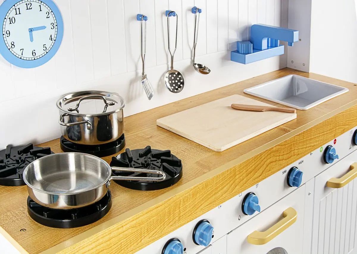 Didelė medinė virtuvėlė 2 Didelė medinė virtuvėlė