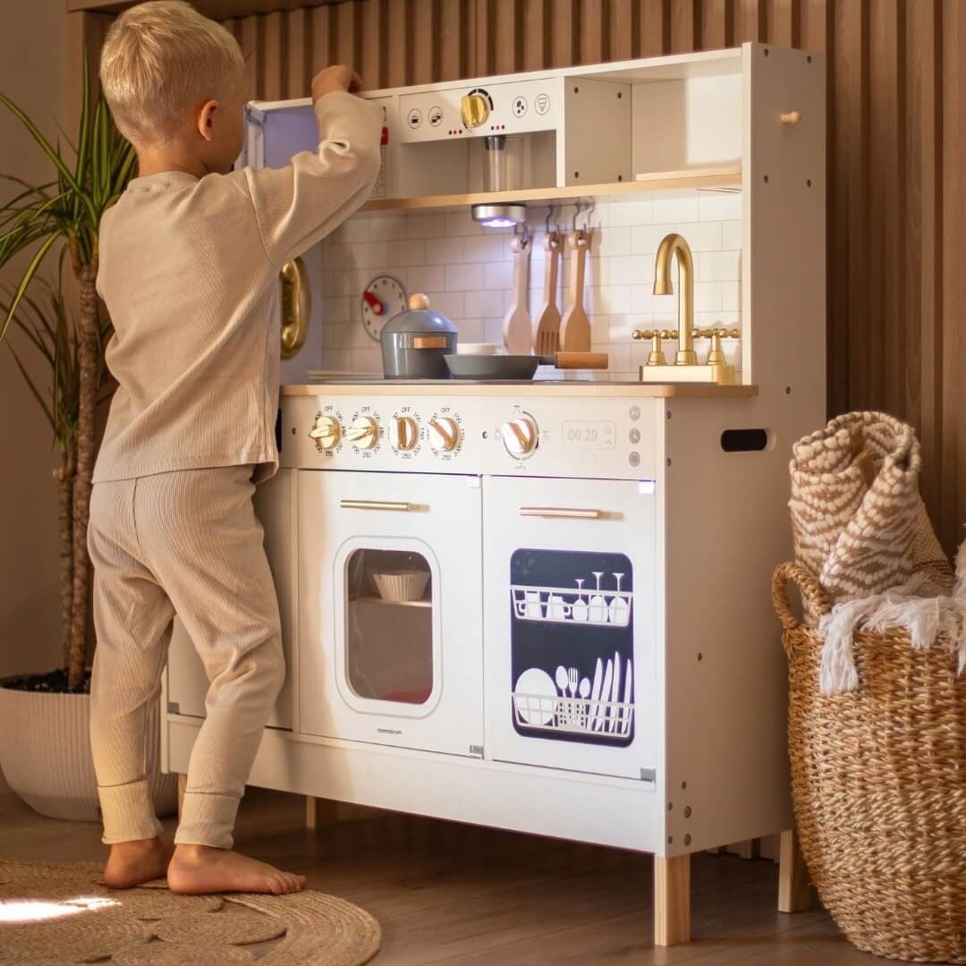 Didelė medinė virtuvėlė su šviesom ir garsais 7 Didelė medinė virtuvėlė su šviesom ir garsais