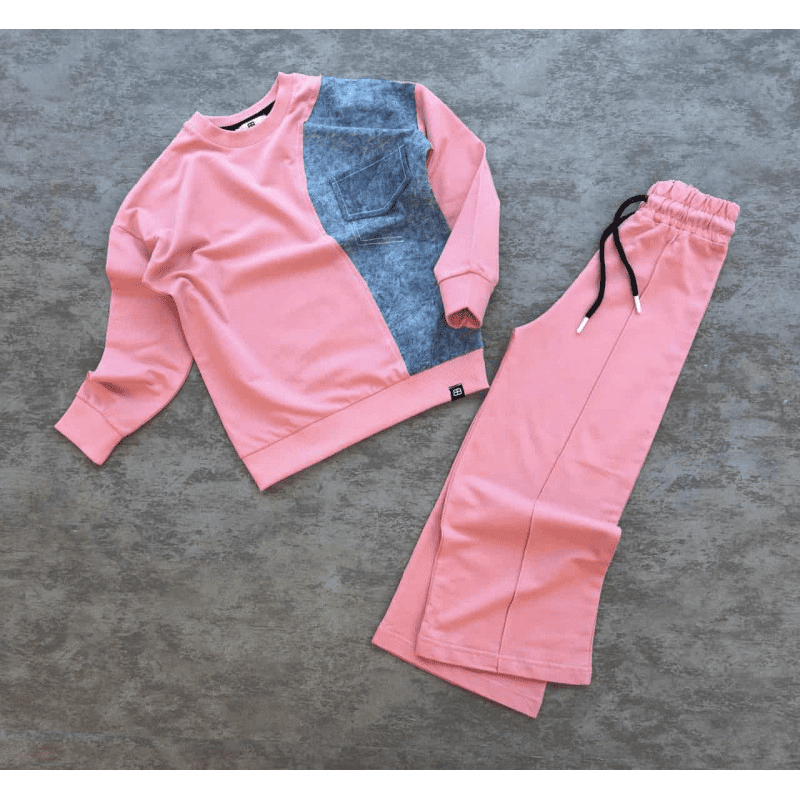 Laisvalaikio kostiumas mergaitei, 4-12 m. 3 Laisvalaikio kostiumas mergaitei, 4-12 m.