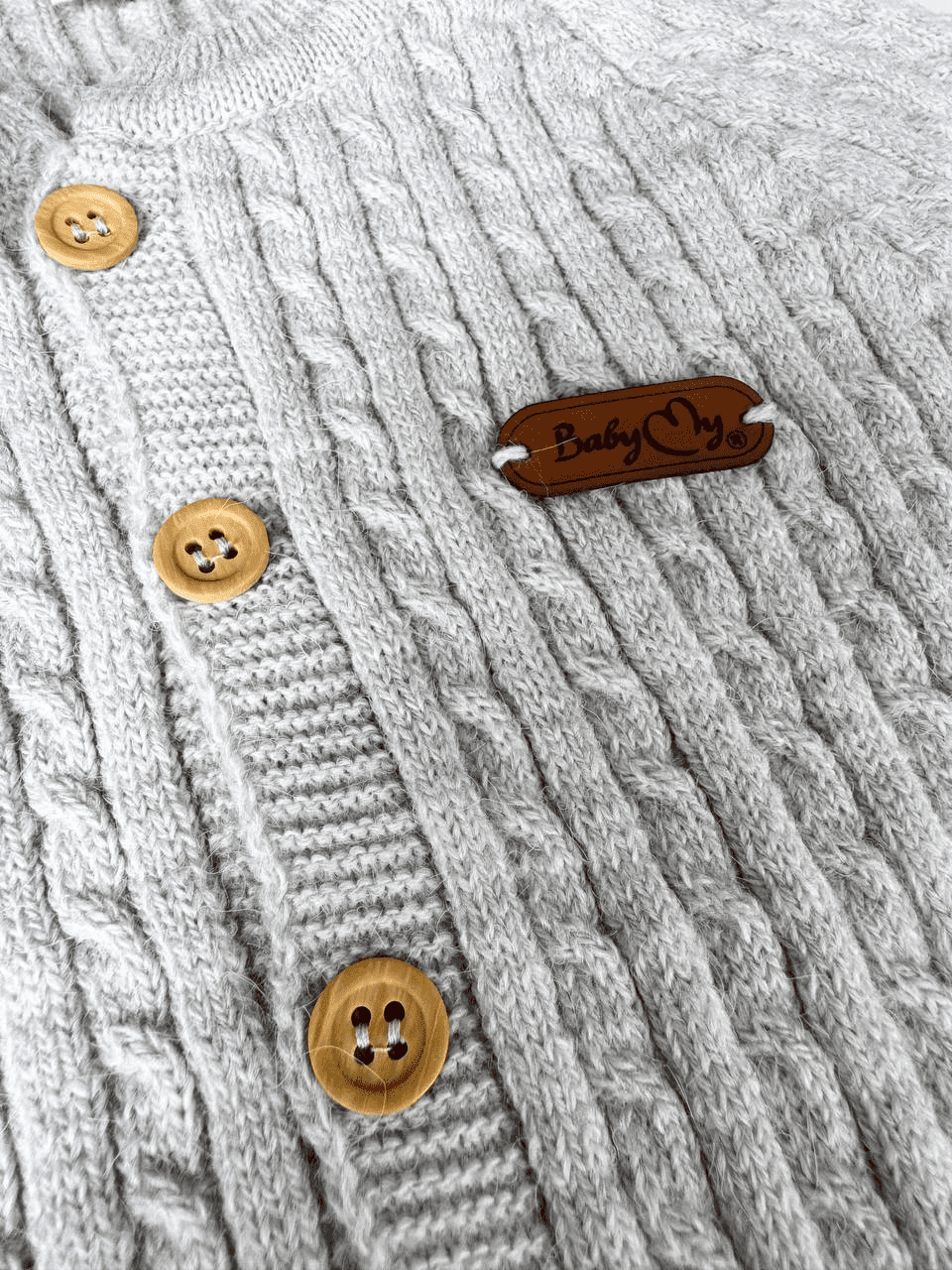 Megztas kombinezonas kūdikiui, 56-74 cm. 3 Megztas kombinezonas kūdikiui, 56-74 cm.