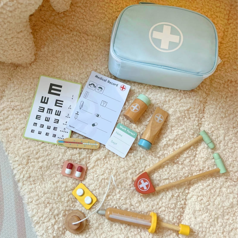 Žaislinis gydytojo rinkinys, Tooky toy 8 Žaislinis gydytojo rinkinys, Tooky toy