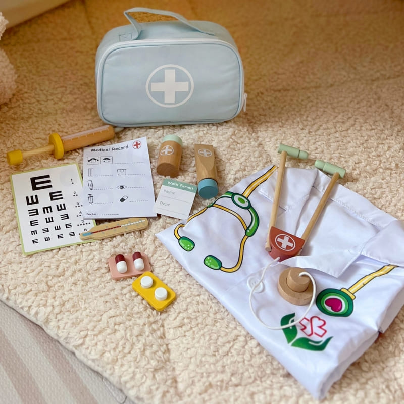 Žaislinis gydytojo rinkinys, Tooky toy 9 Žaislinis gydytojo rinkinys, Tooky toy