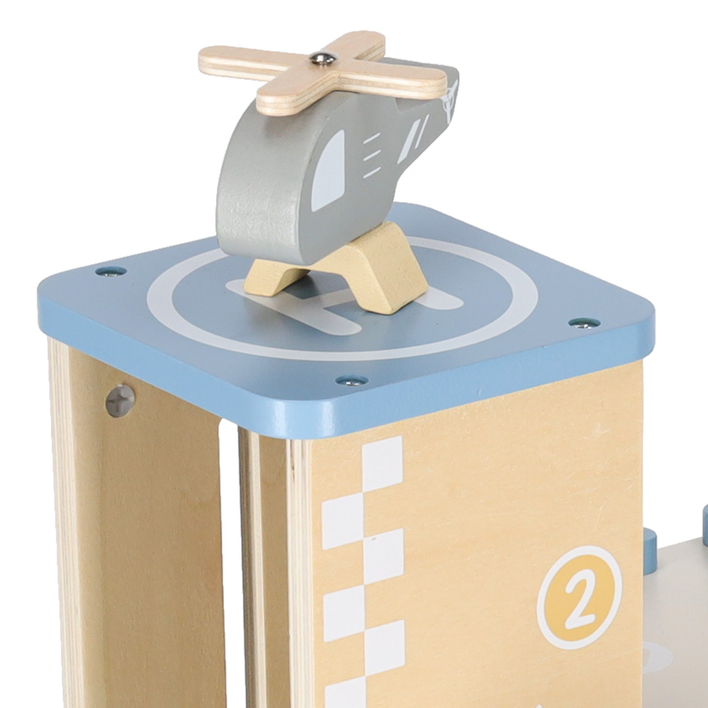 Medinis garažas, 3 m.+ 6 Medinis garažas