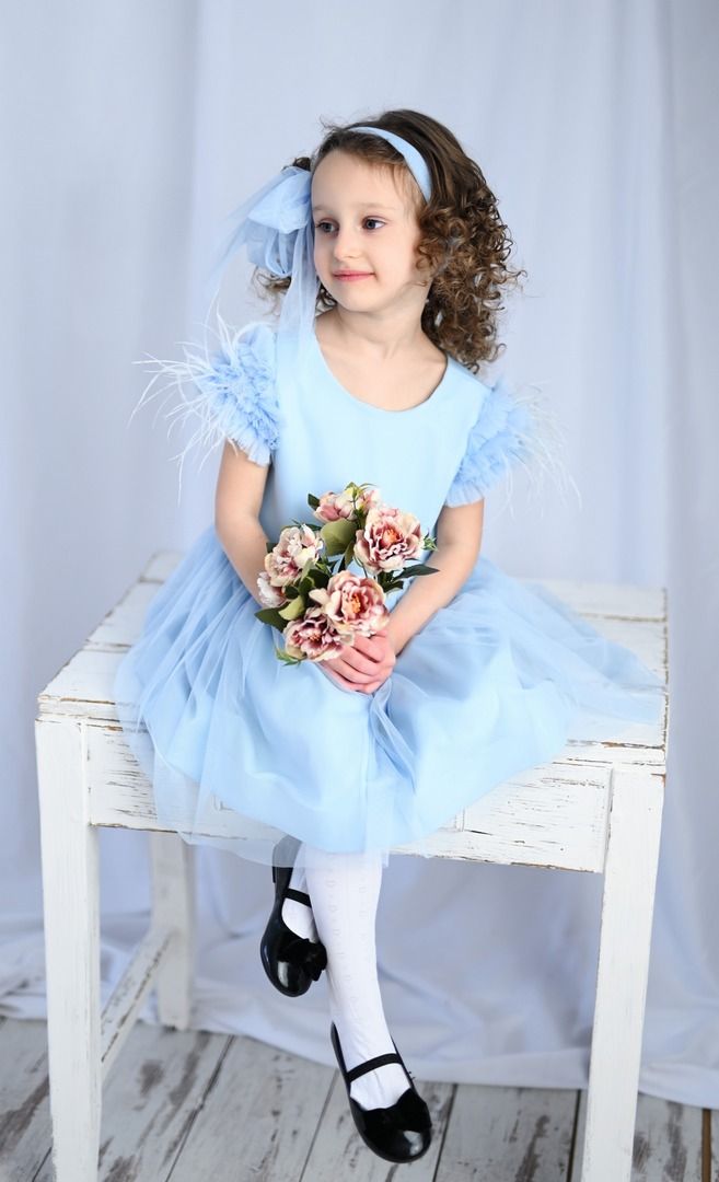 Tiulio suknelė mergaitei su plunksnomis, 98-134 cm. 8 Tiulio suknelė mergaitei su plunksnomis, 98-134 cm.