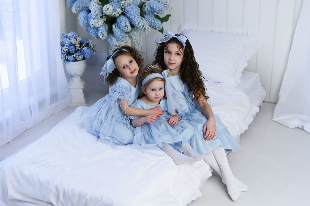 Tiulio suknelė mergaitei su plunksnomis, 98-134 cm. 9 Tiulio suknelė mergaitei su plunksnomis, 98-134 cm.