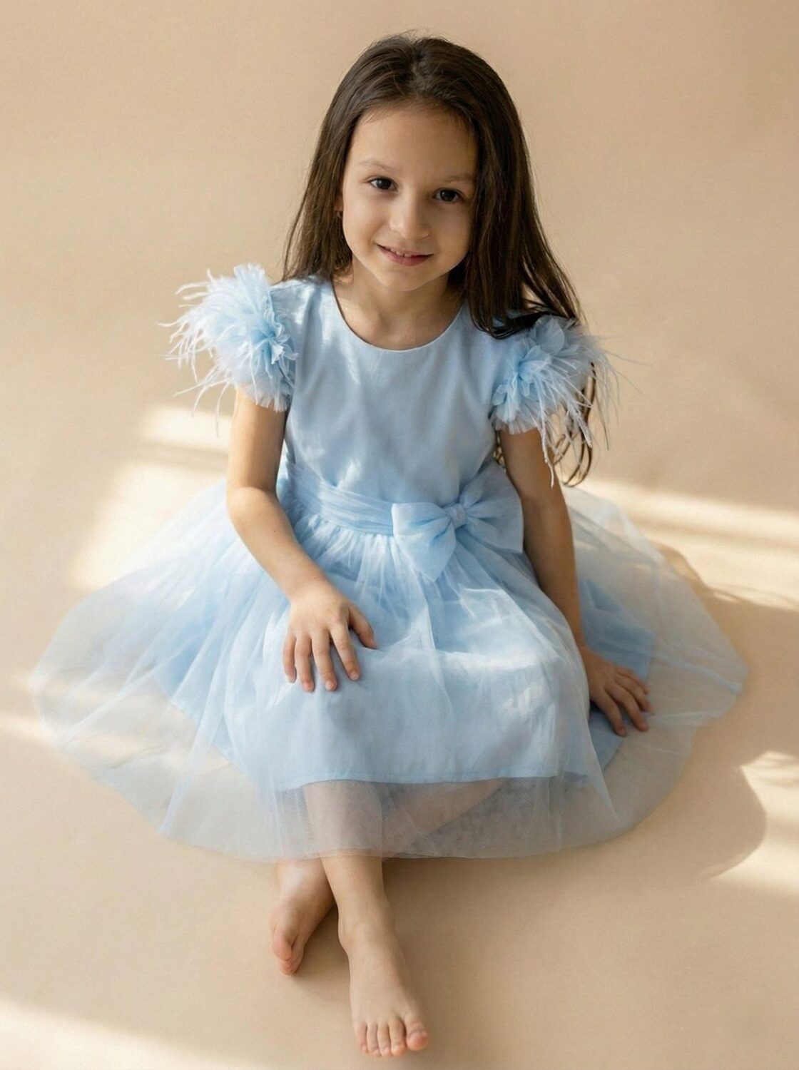 Tiulio suknelė mergaitei su plunksnomis, 98-134 cm. 3 Tiulio suknelė mergaitei su plunksnomis, 98-134 cm.